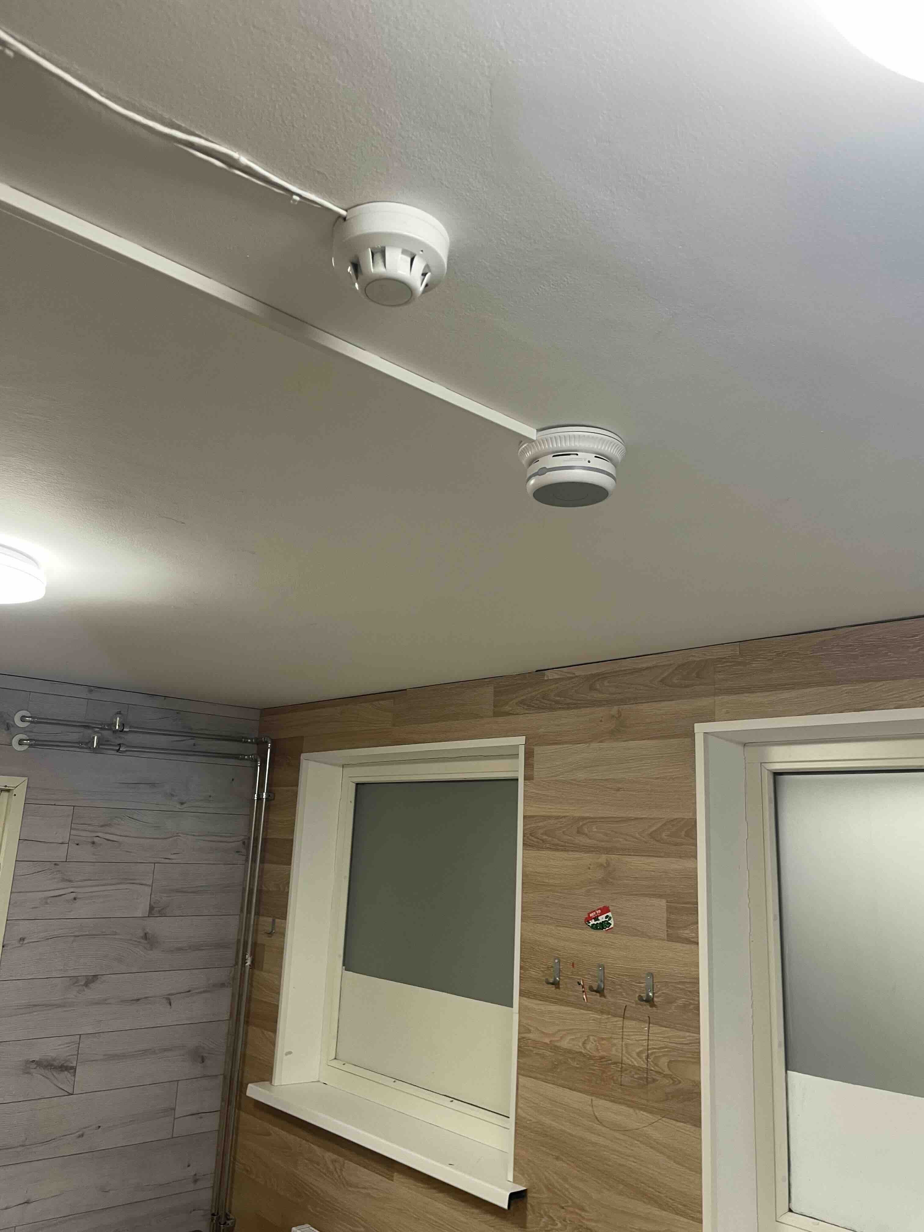 E-sigareti-andur-Veip-detektor-1.jpg (513 KB)